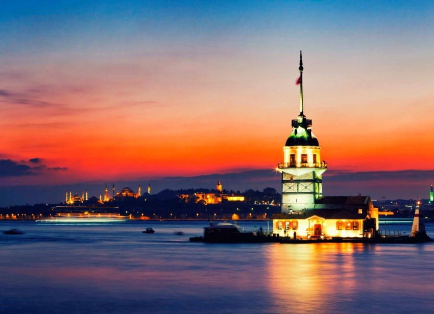 İstanbul'da En Romantik Mekanlar Kız Kulesi Restaurant