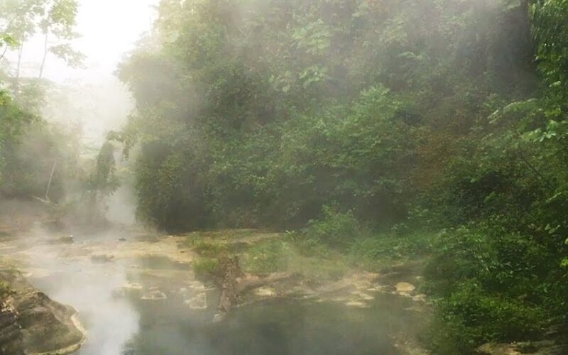 Peru'nun Efsanevi Kaynayan Nehri