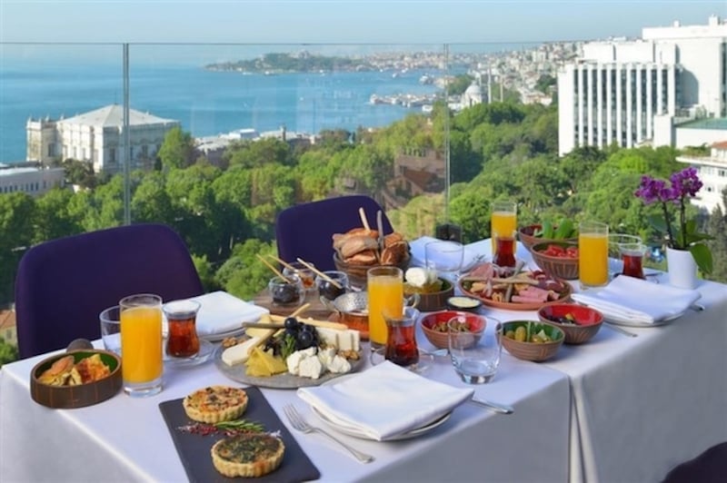 İstanbul'da Açık Büfe Kahvaltı Vogue