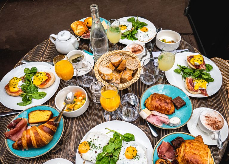Amsterdam’da En İyi Brunch Mekanları: Hafta Sonu İçin 8 Farklı Adres